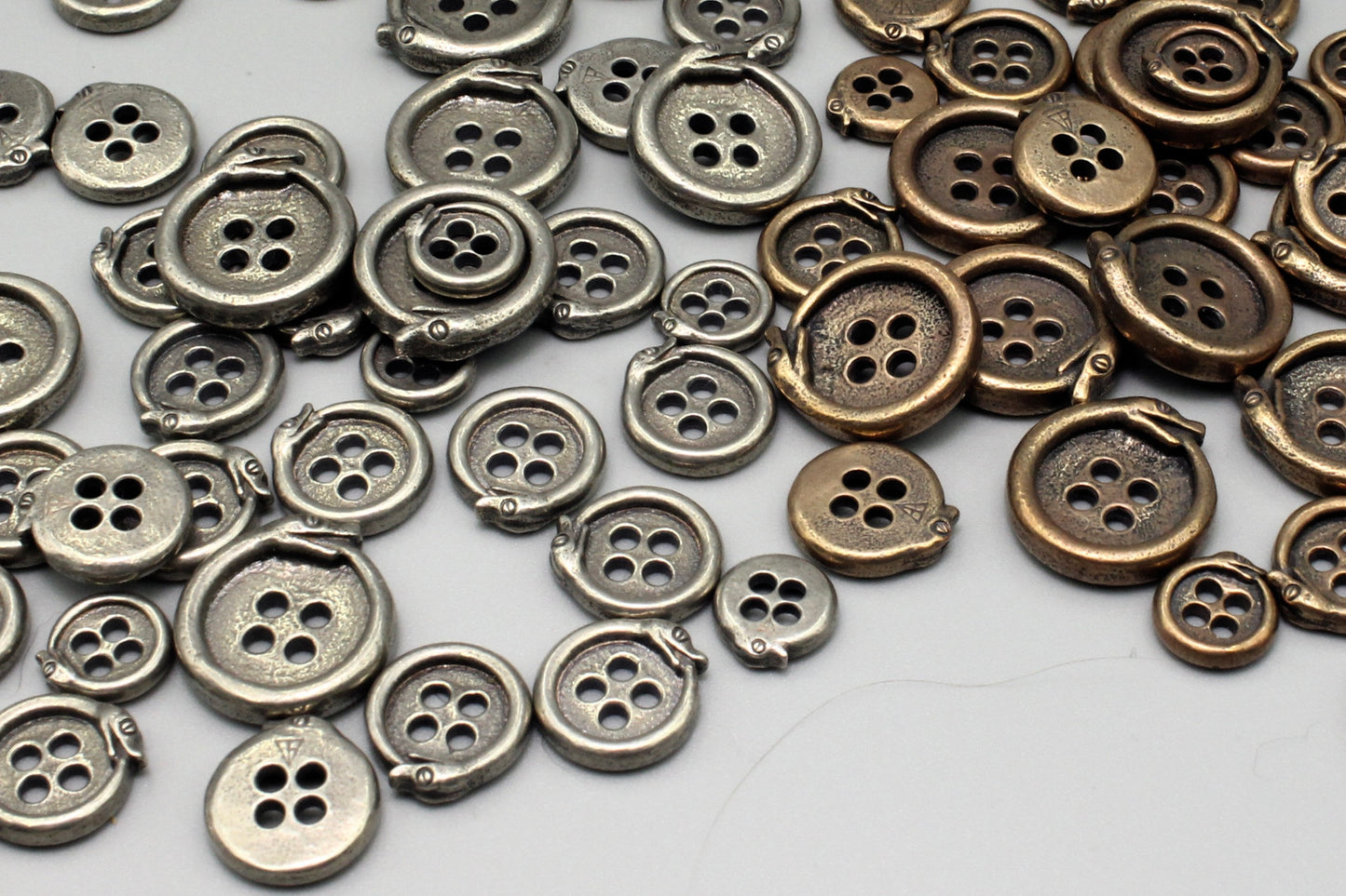 Snake Shirt Buttons