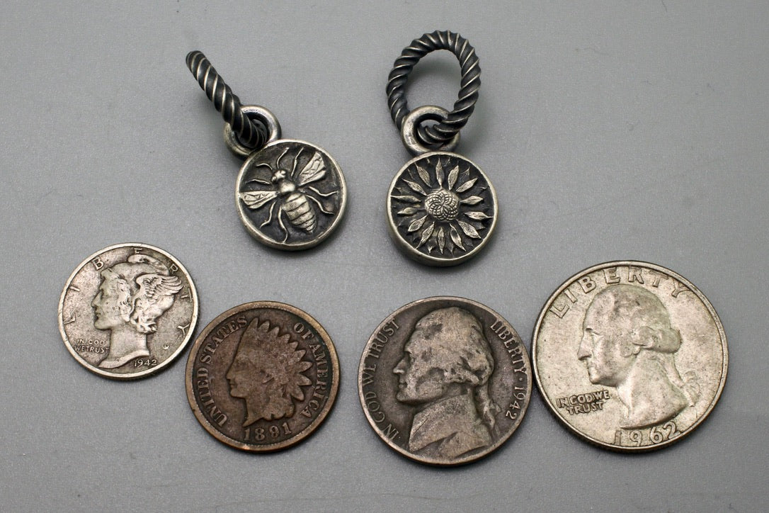 Bee / Flower -Bespoke-