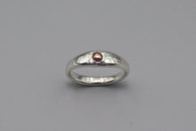 Load image into Gallery viewer, #1674, Copper Pebble, Size 6
