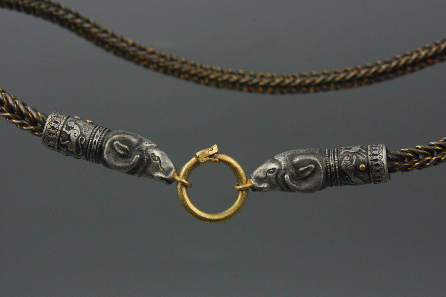 #1471 Ichor Veined Ram Chain, 18 1/2 inches