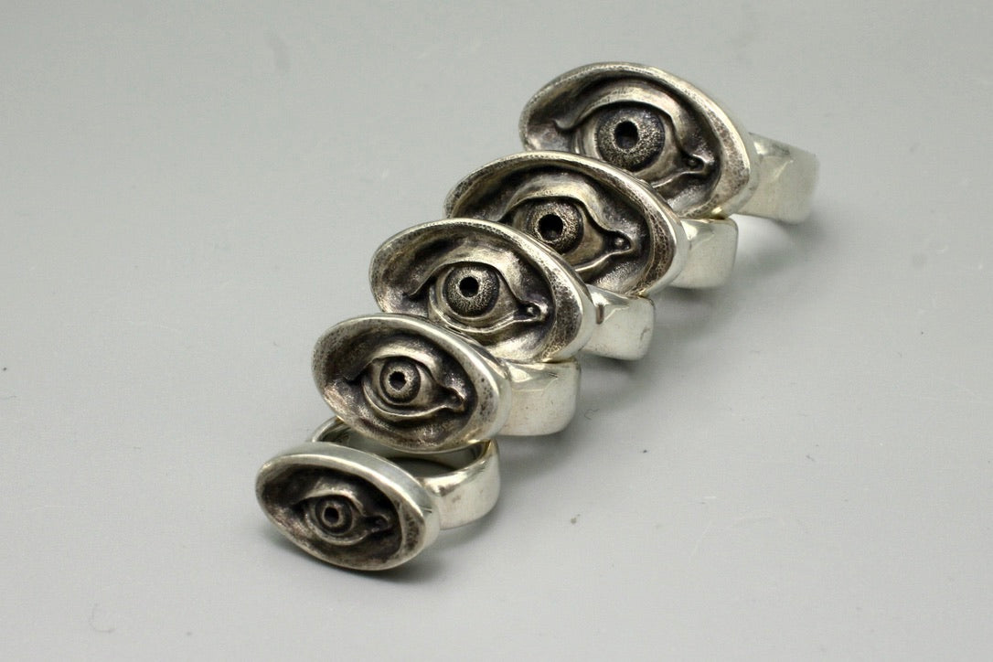 Eye Ring, Plateau -Bespoke-
