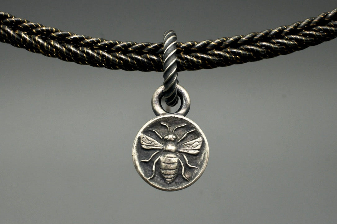 Bee / Flower -Bespoke-