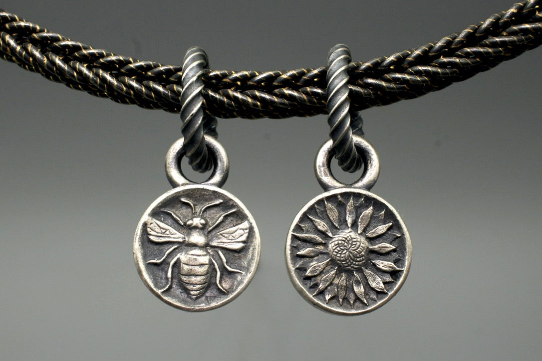 Bee / Flower -Bespoke-