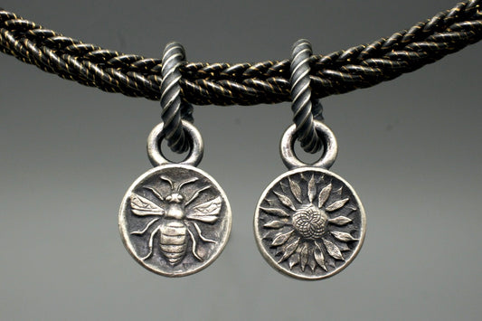 Bee / Flower -Bespoke-