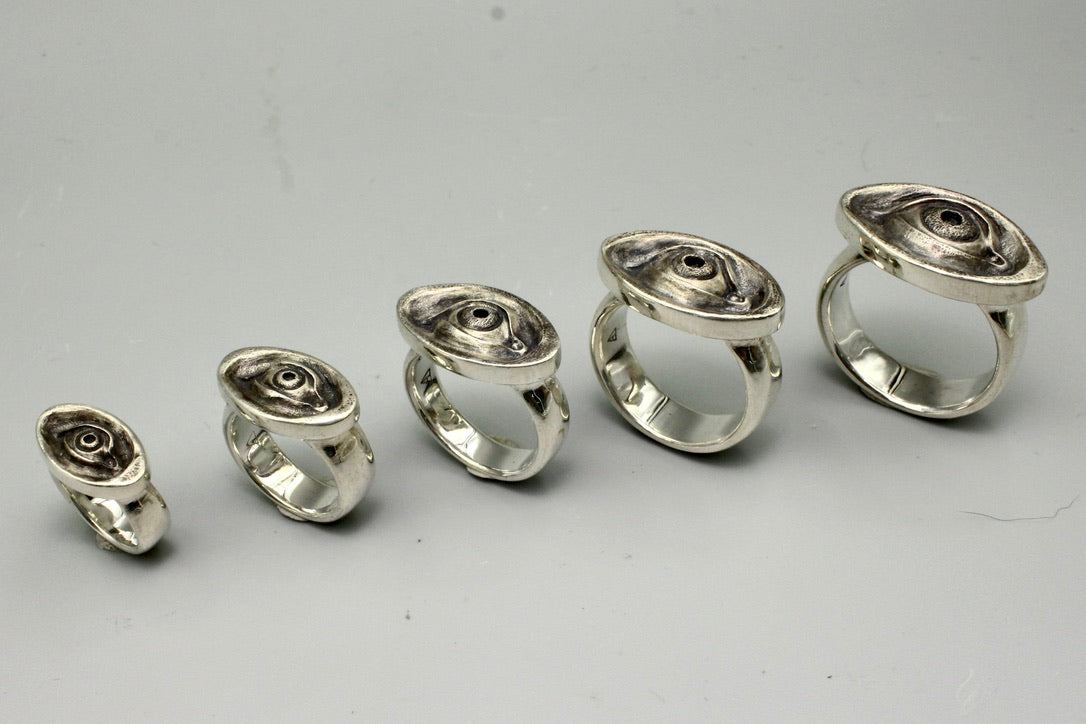 Eye Ring, Plateau -Bespoke-