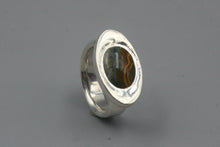 Load image into Gallery viewer, #1573 Agate, Size 9
